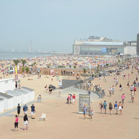 Studio Direct Aan Het Hoofdstrand Van Oostende - Naast Casino Exterior foto