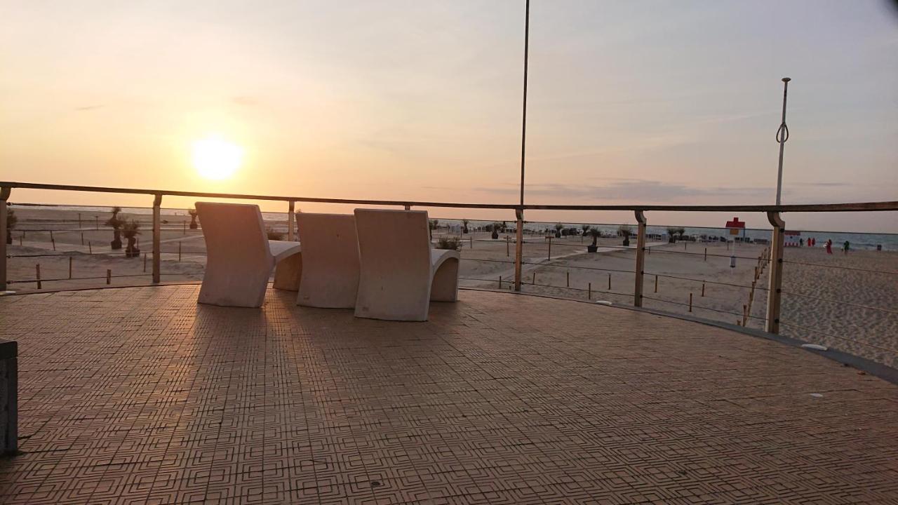 Studio Direct Aan Het Hoofdstrand Van Oostende - Naast Casino Exterior foto