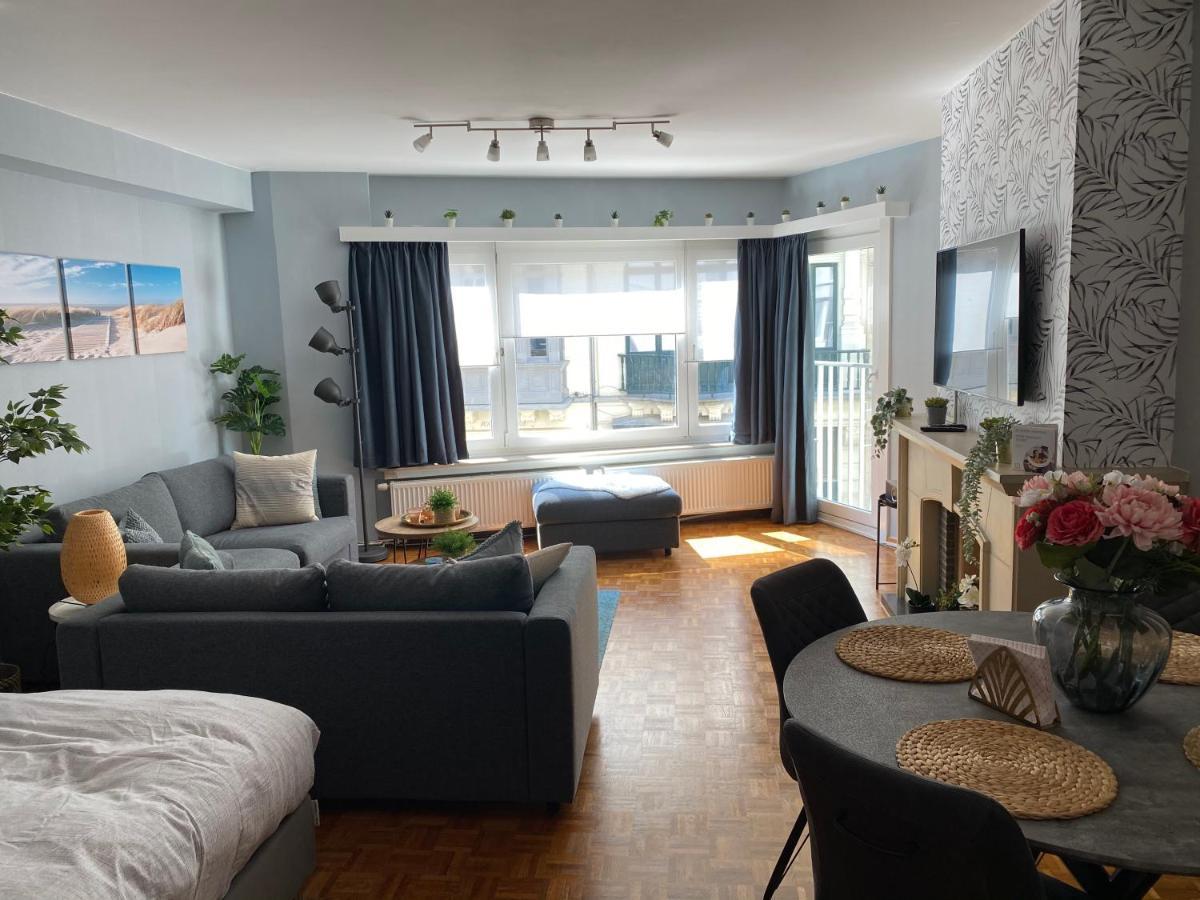 Studio Direct Aan Het Hoofdstrand Van Oostende - Naast Casino Exterior foto
